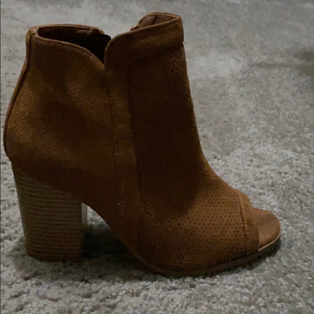 Winter boot/heels